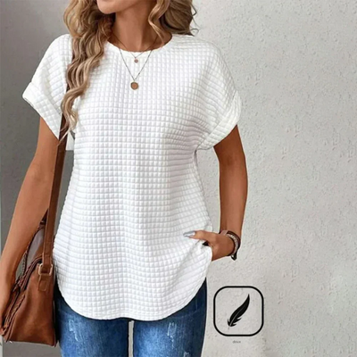 T-shirt basique blanc à manches courtes et simple