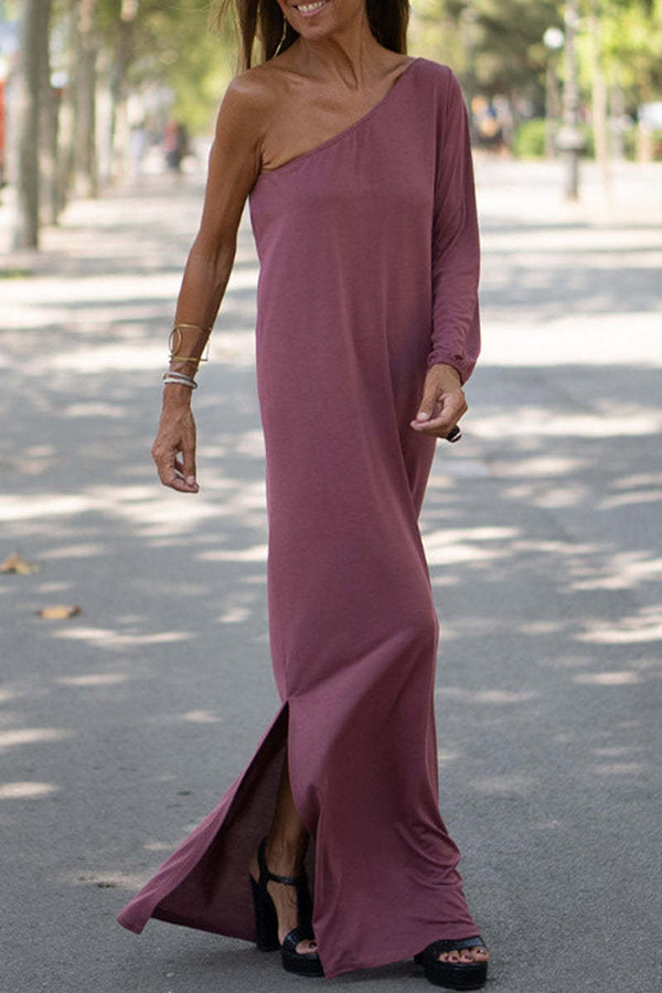 Robe maxi asymétrique à une épaule accrocheuse