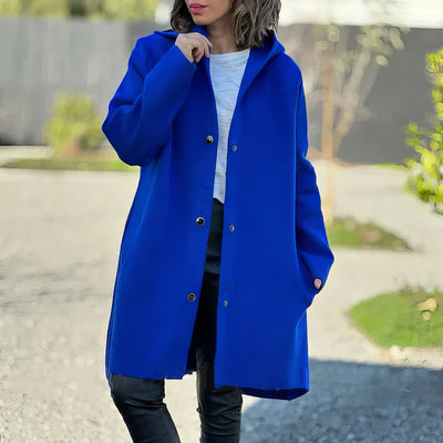 Veste femme avec simple rangée de boutons et capuche