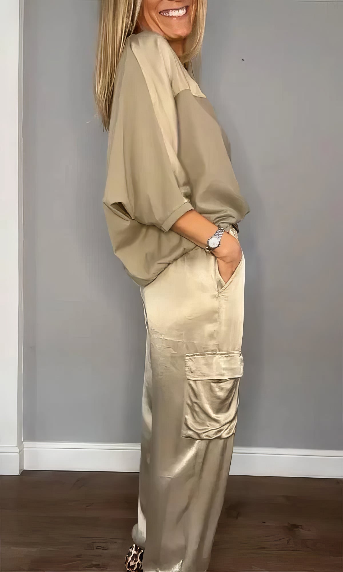 Ensemble Élégant en Satin Deux Pièces avec Blouse et Pantalon