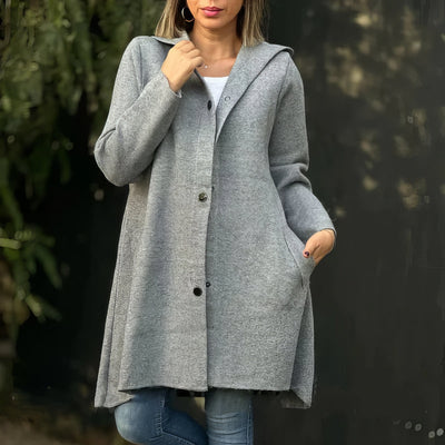 Veste femme avec simple rangée de boutons et capuche